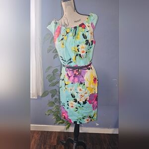 3/20.00. Floral knee length dress